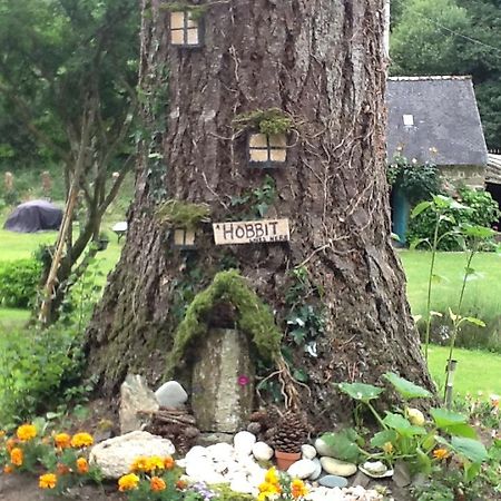Moulin De La Civiere Bed & Breakfast Kergrist-Moelou Eksteriør bilde
