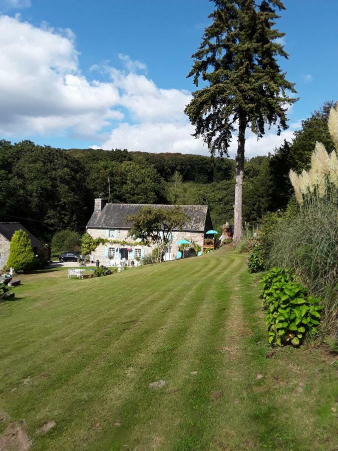 Moulin De La Civiere Bed & Breakfast Kergrist-Moelou Eksteriør bilde